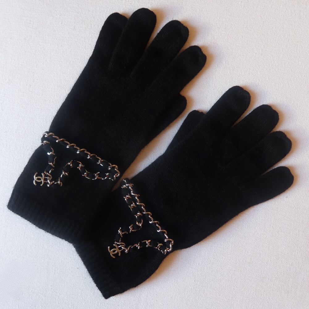 Rare Chanel Cashmere Gloves